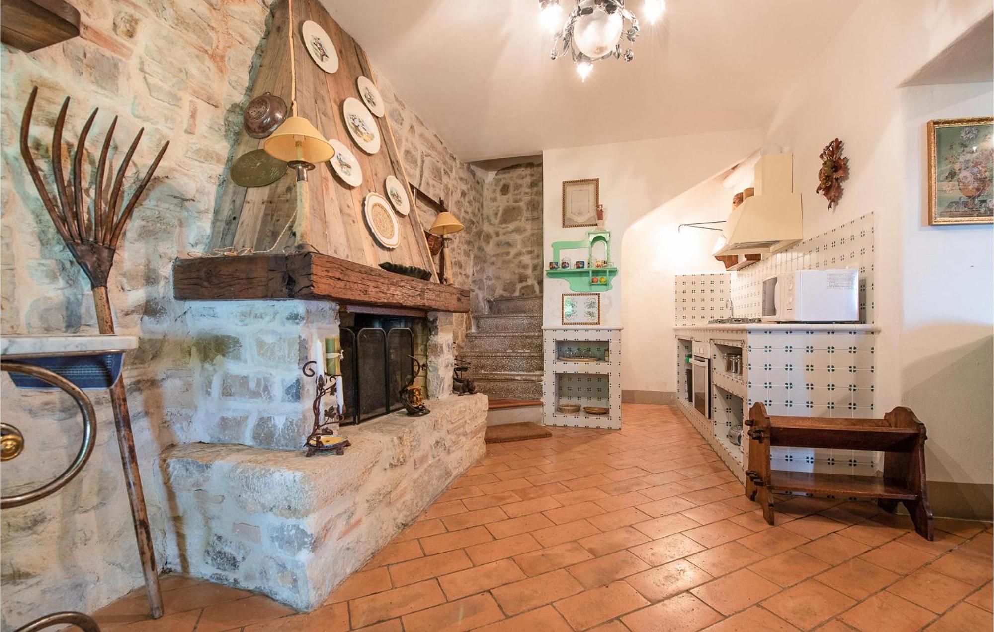 Lovely Apartment In Loc, Scalabrelli With Wifi Catabbio Dış mekan fotoğraf