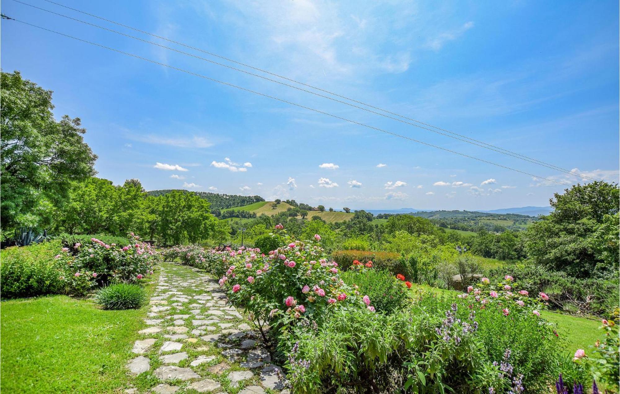 Lovely Apartment In Loc, Scalabrelli With Wifi Catabbio Dış mekan fotoğraf