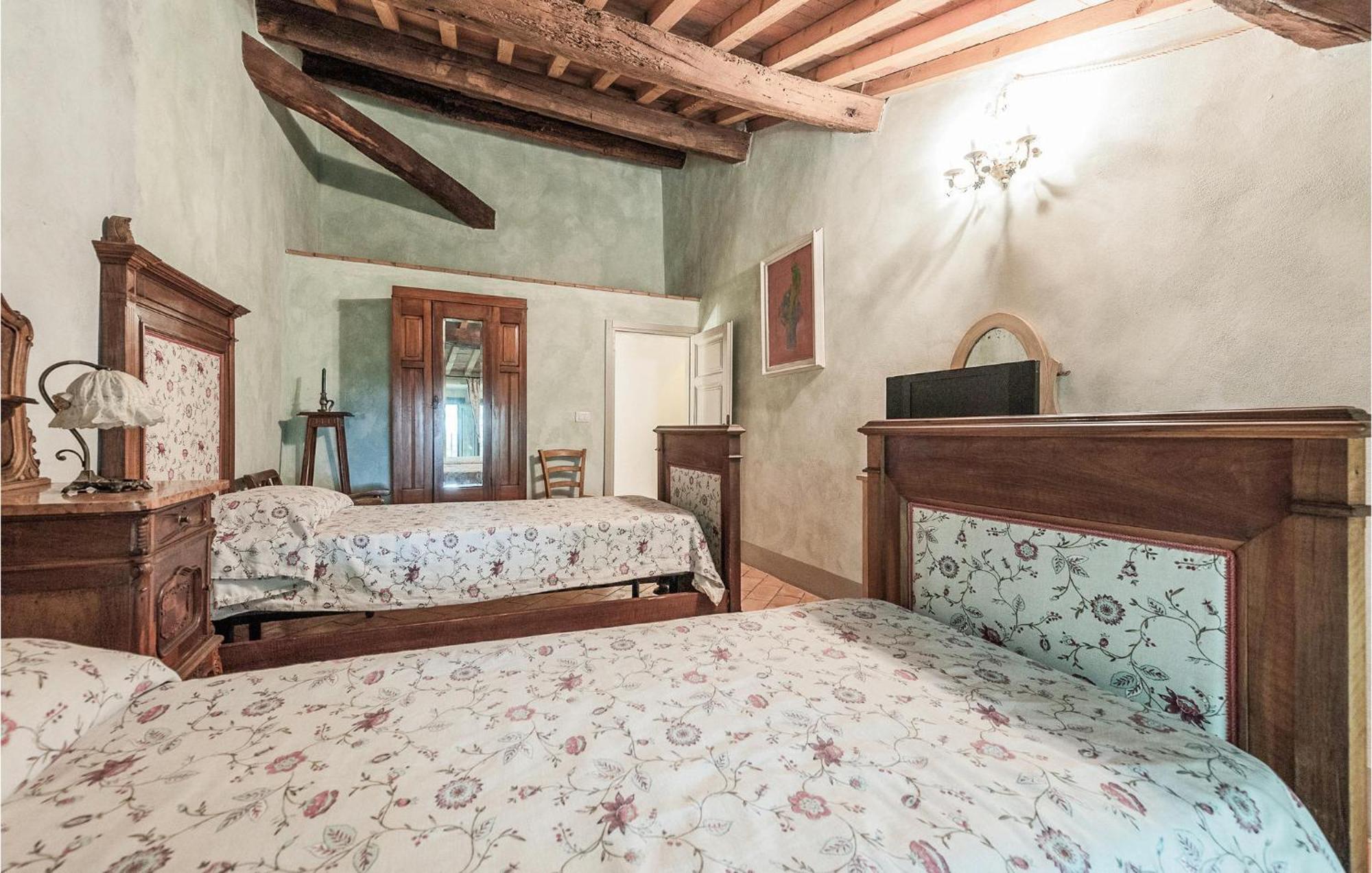 Lovely Apartment In Loc, Scalabrelli With Wifi Catabbio Dış mekan fotoğraf