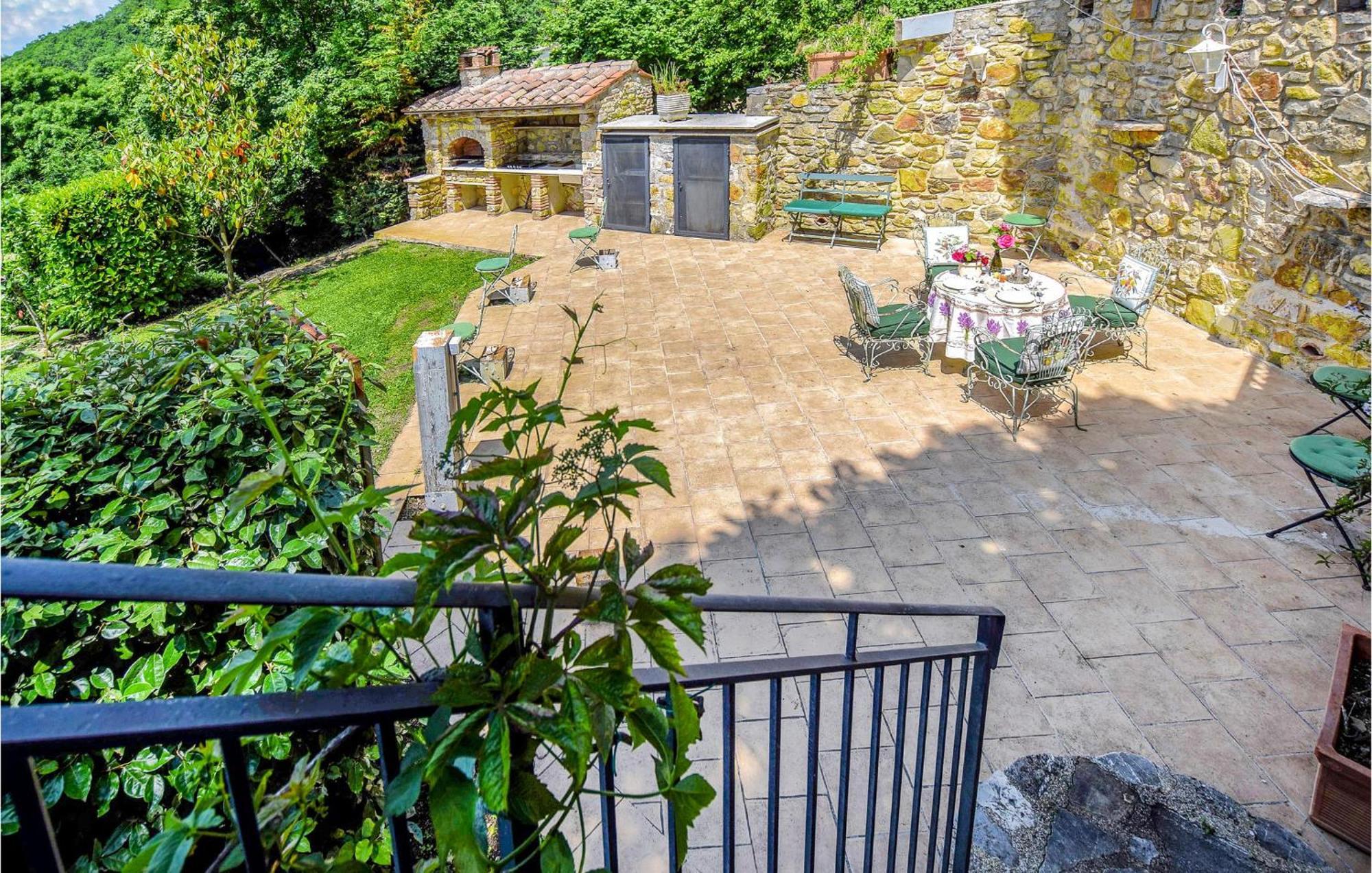 Lovely Apartment In Loc, Scalabrelli With Wifi Catabbio Dış mekan fotoğraf